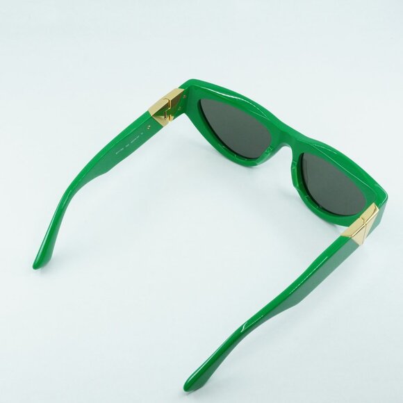 Bottega Veneta BV1176S 003 Sunglasses Green Cat Eye Frame, Green Lenses
